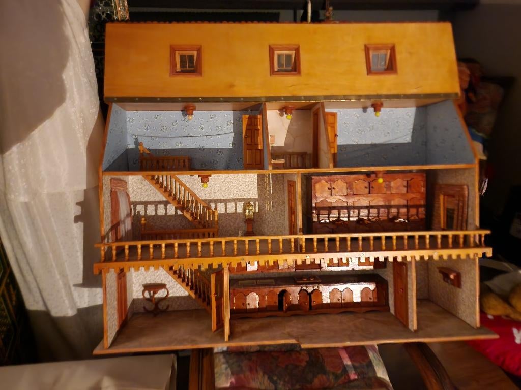 Vintage poppenhuis jaren 60, Verzamelen, Poppenhuizen en Toebehoren, Ophalen, Zo goed als nieuw, Poppenhuis