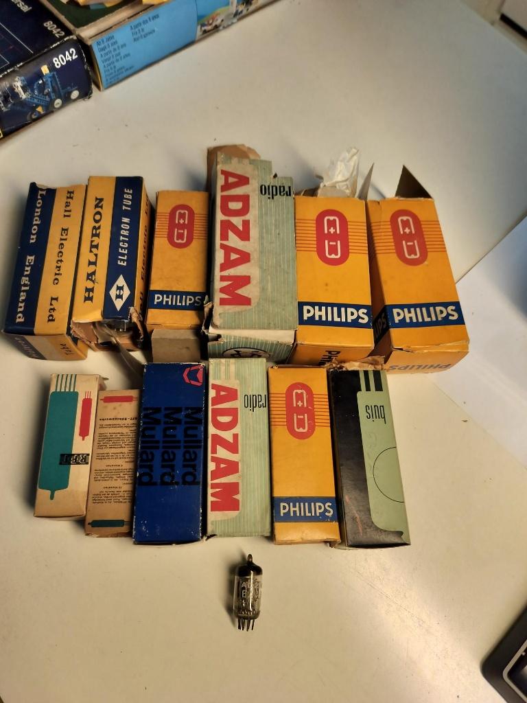 13 x tubes à vide, radio, lampes radio, Enlèvement ou Envoi