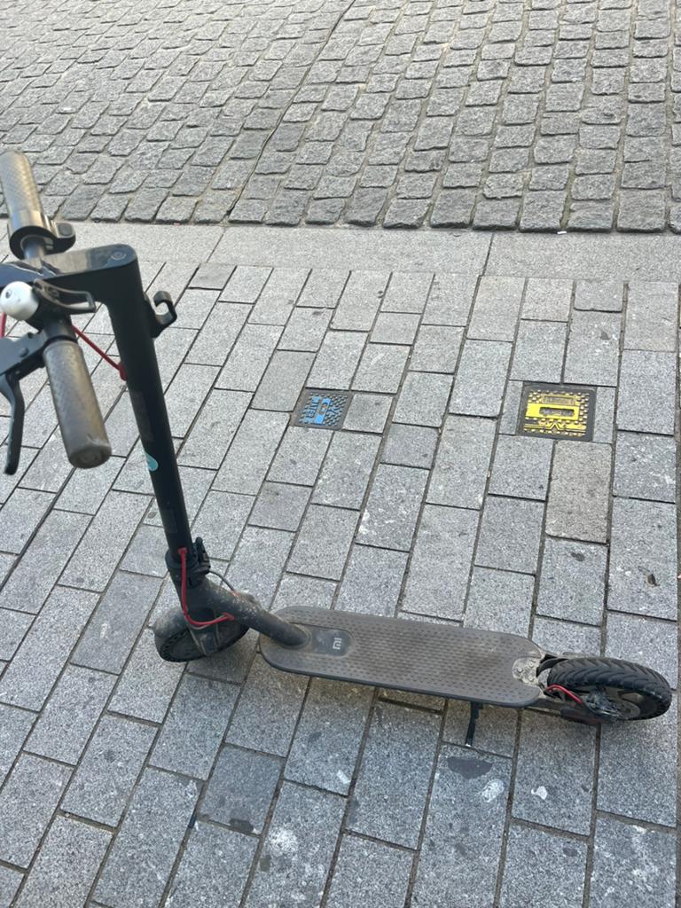 E-step, Fietsen en Brommers, Steps, Ophalen, Gebruikt, Elektrische step (E-scooter)