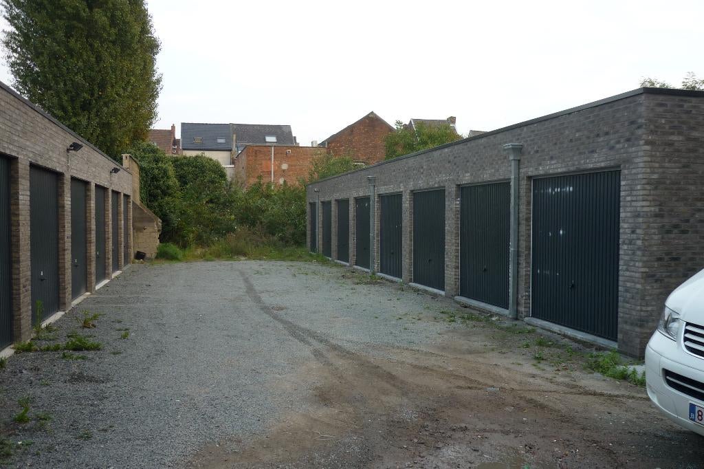 garage te huur  of te koop    37000eur, Malines