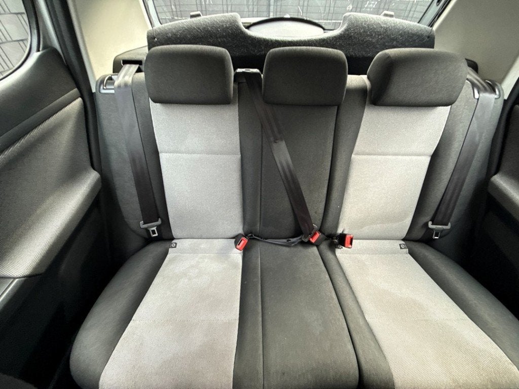 BANQUETTE ARRIÈRE Skoda Fabia II (5J) (01-2006/12-2014), Autos : Pièces & Accessoires, Utilisé, Info@skoda-auto.de, Skoda, Max-Planck-Straße  3-5
64331  Weiterstadt, DE