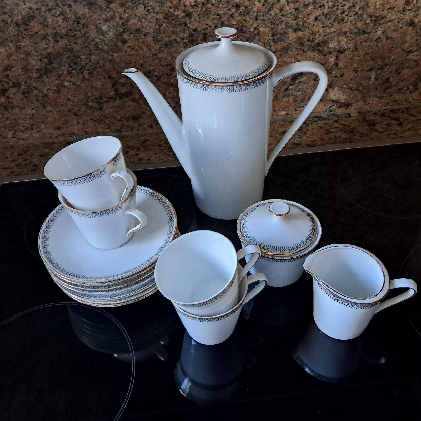 48 delig koffie en eetservies, Ophalen, Gebruikt, Klassiek, Porselein