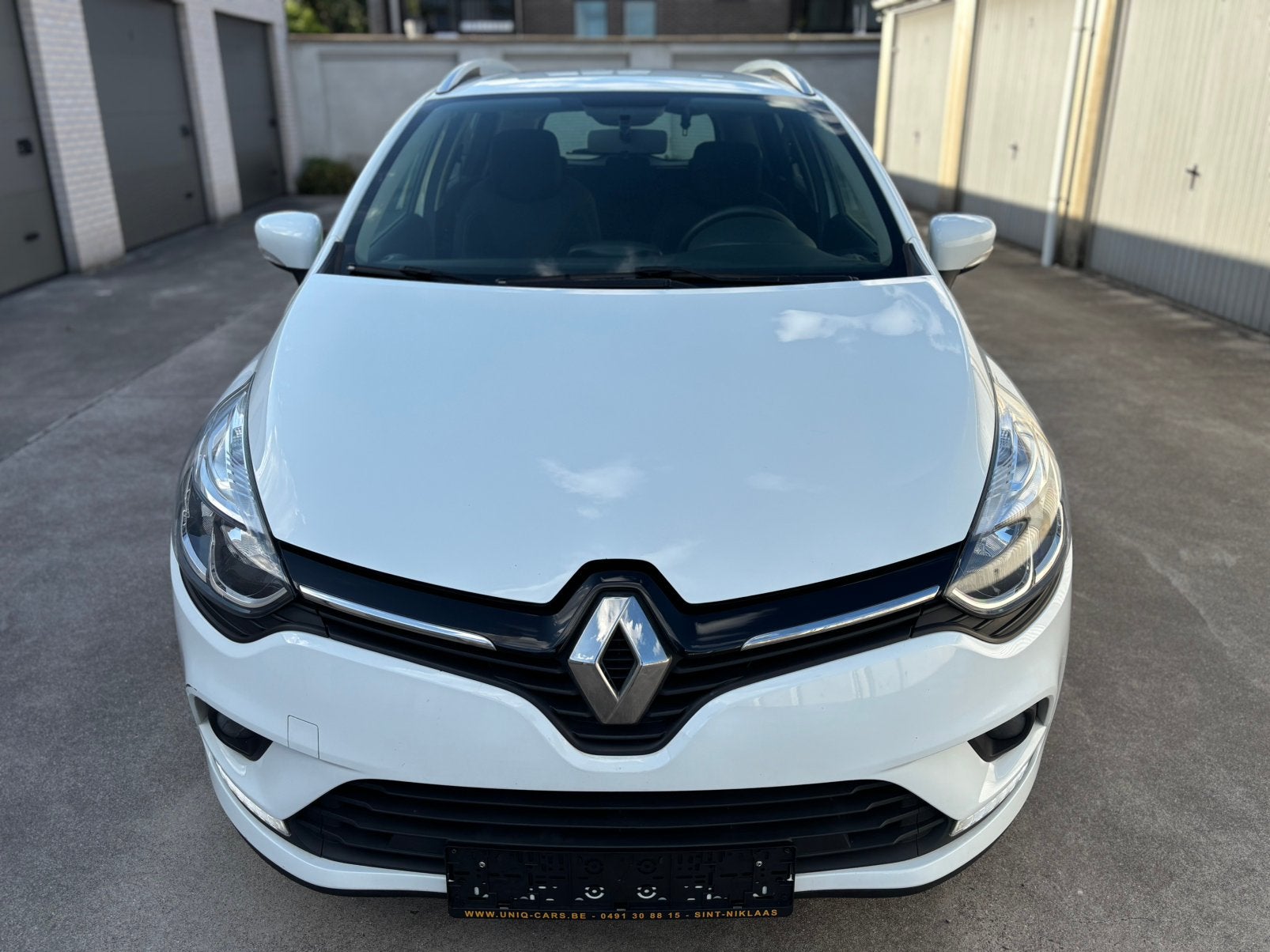 Renault Clio Break - 0,9 essence - 64 000 Km - Homologuée, Euro 6, Boîte manuelle, Noir, 5 portes