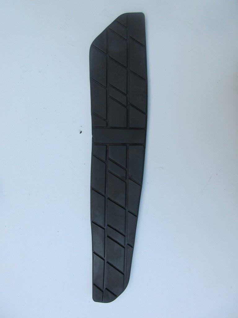 Suzuki AN400 Burgman treeplank rubber R voetrubber AN 400, Ophalen of Verzenden, Gebruikt
