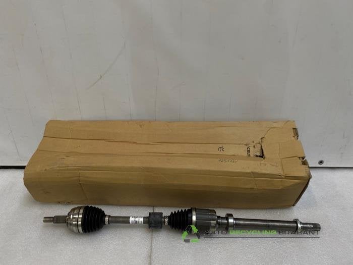 Arbre de transmission avant droit d'un Dacia Duster, -, 3 mois de garantie, -, Neuf