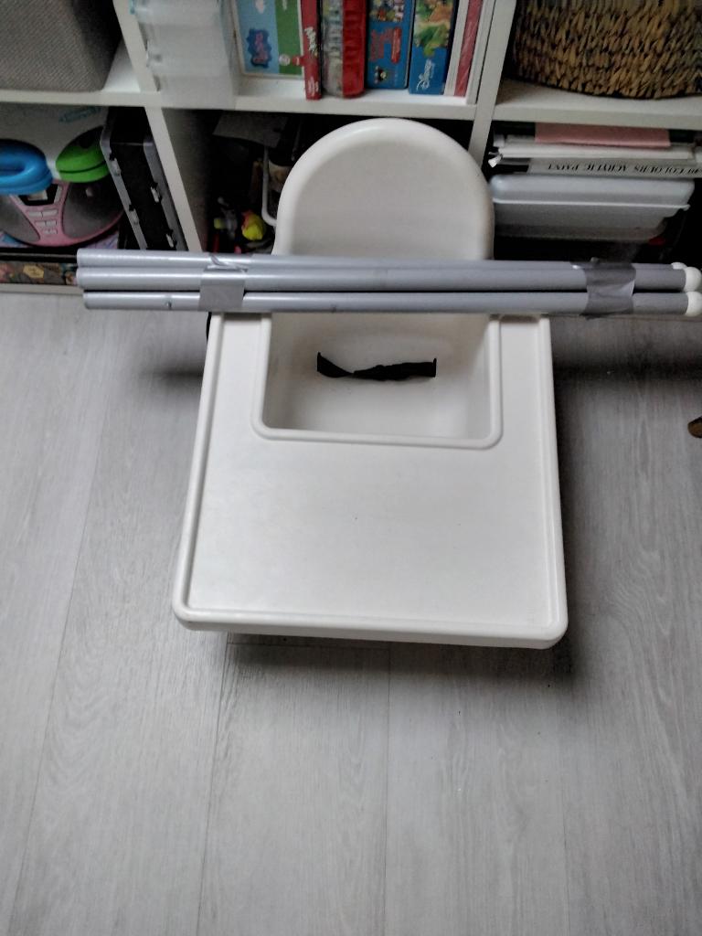 Kinder stoel, Kinderen en Baby's, Kinderkamer | Tafels en Stoelen, Ophalen, Zo goed als nieuw