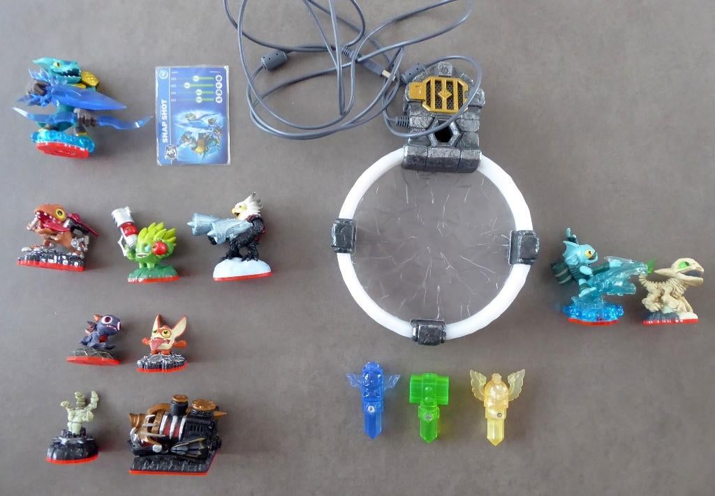 Lot 13 Skylanders Trap Team+Portail 0000586-Activision 2014, Enlèvement ou Envoi, Utilisé