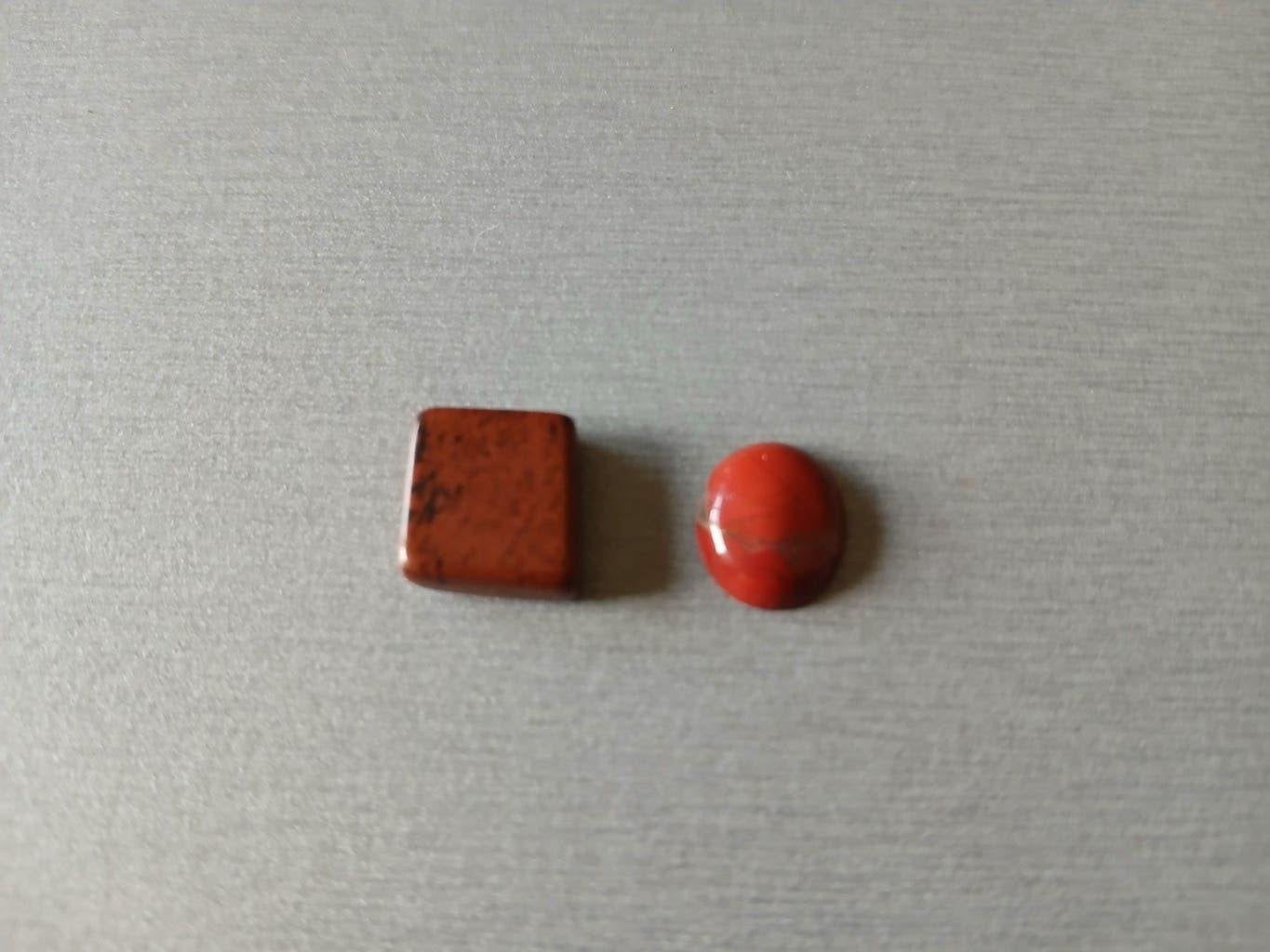 pierres de collection jaspe rouge 1 cm, Collections, Enlèvement ou Envoi, Minéral