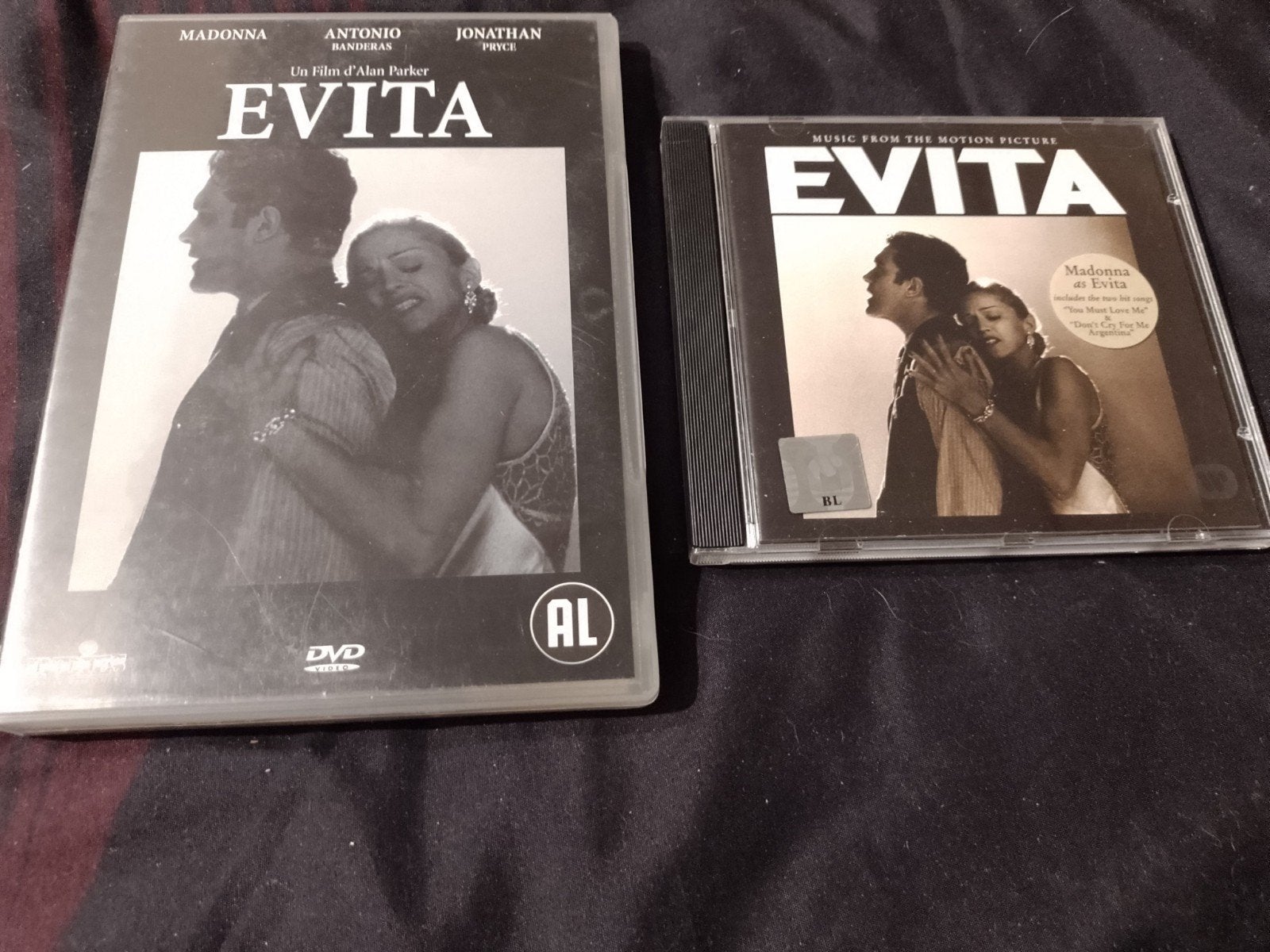 A vendre en dvd et cd Évita Madonna, CD & DVD, DVD | Drame, Drame historique, Enlèvement ou Envoi, Comprend un boîtier, Comme neuf