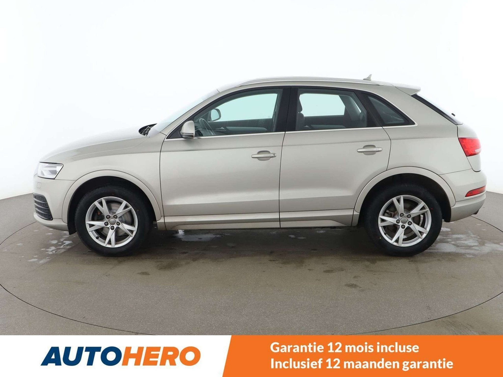 Audi Q3 1.4 TFSI ACT Sport (année de construction 2016), Autos, Audi, Argent ou Gris, Achat, 110 kW, Noir