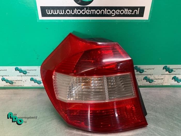 Feu arrière gauche d'un BMW 1-Serie (1-Serie 03-), -, 3 mois de garantie, Utilisé, -