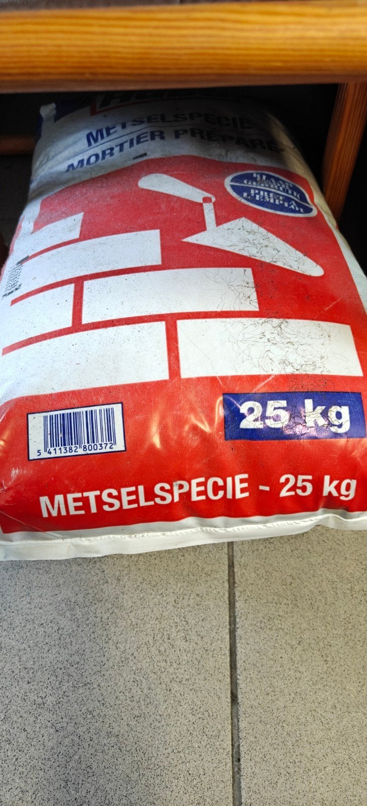 Metselspecie, Ophalen