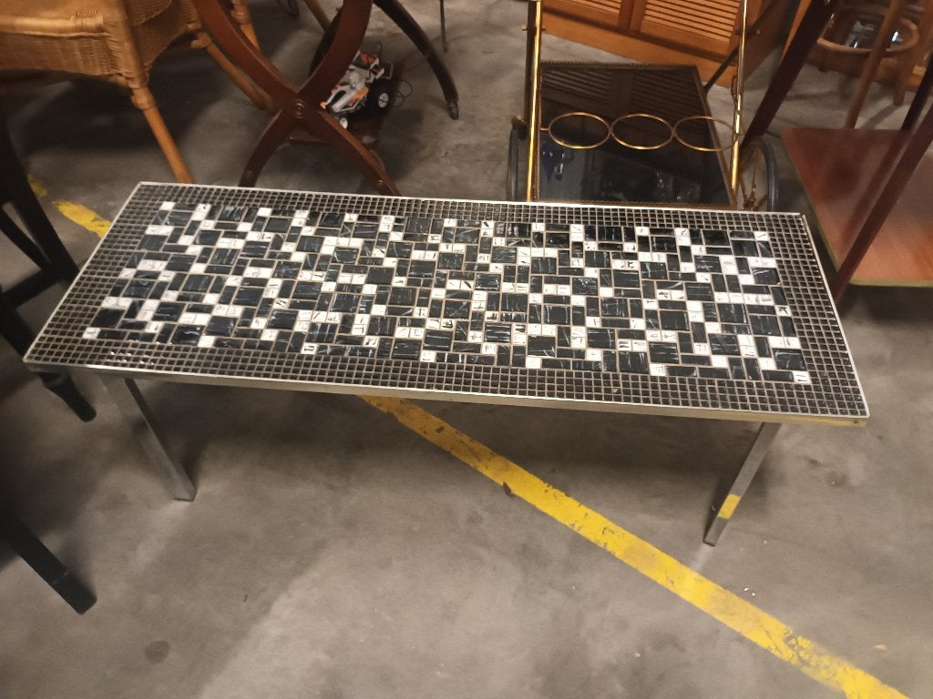 Table basse rétro avec mosaïques, Enlèvement