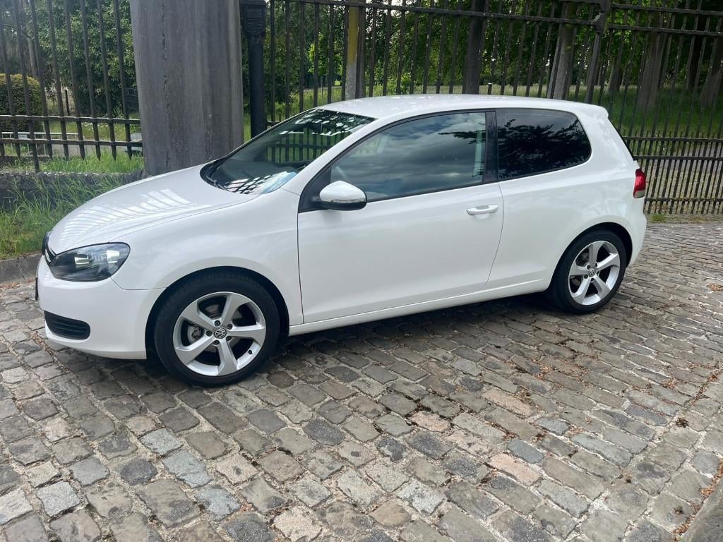 vw golf 1400cc benzine **17' GTI velgen **navi*, Auto's, Voorwielaandrijving, Euro 5, Stof, 4 cilinders