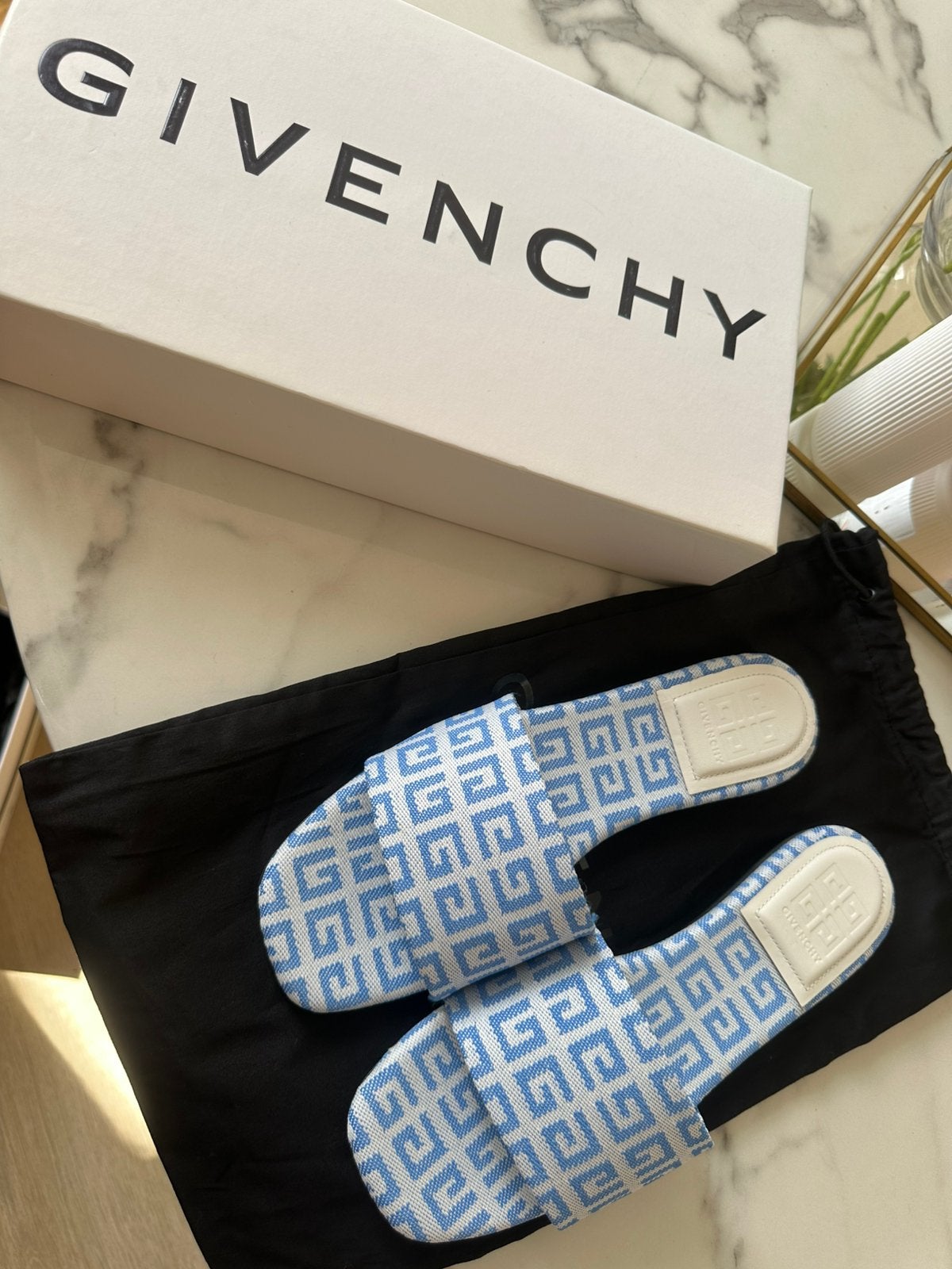 Sandales Givenchy, Vêtements | Femmes, Chaussures, Enlèvement ou Envoi, Comme neuf, Blanc