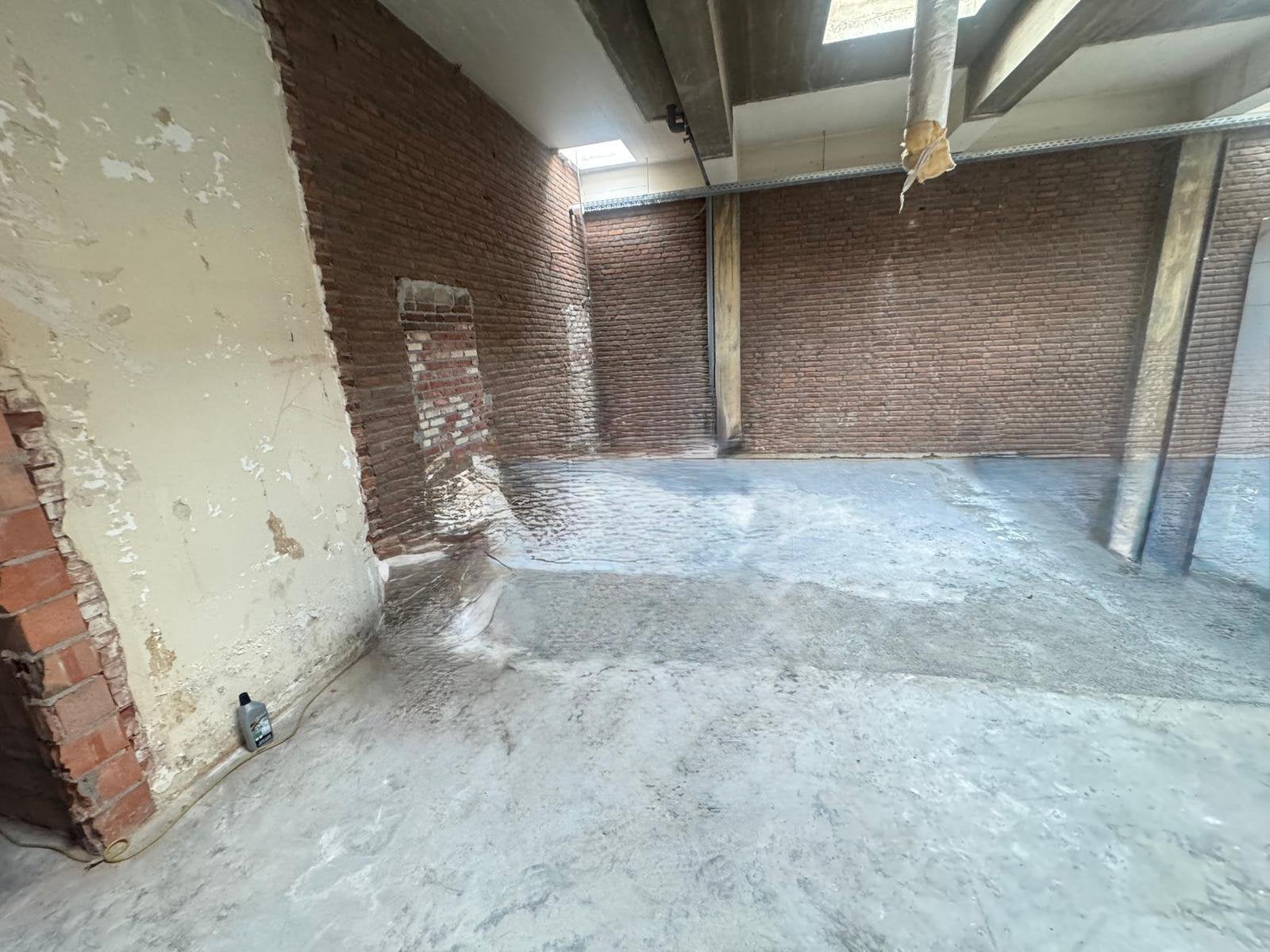 Opslagruimte te huur ca 110 vierkante meter, Articles professionnels, Immobilier d'entreprise, Location