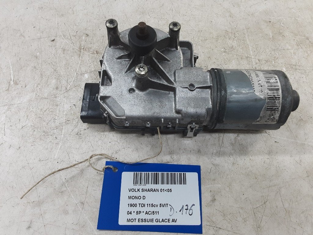 MOTEUR ESSUIE-GLACE AVANT Volkswagen Sharan (7M8 / M9 / M6), Volkswagen, Mevr. I. Hauben, Utilisé, Rue de l'Espoir 34 34
4030  GRIVEGNÉE, BE