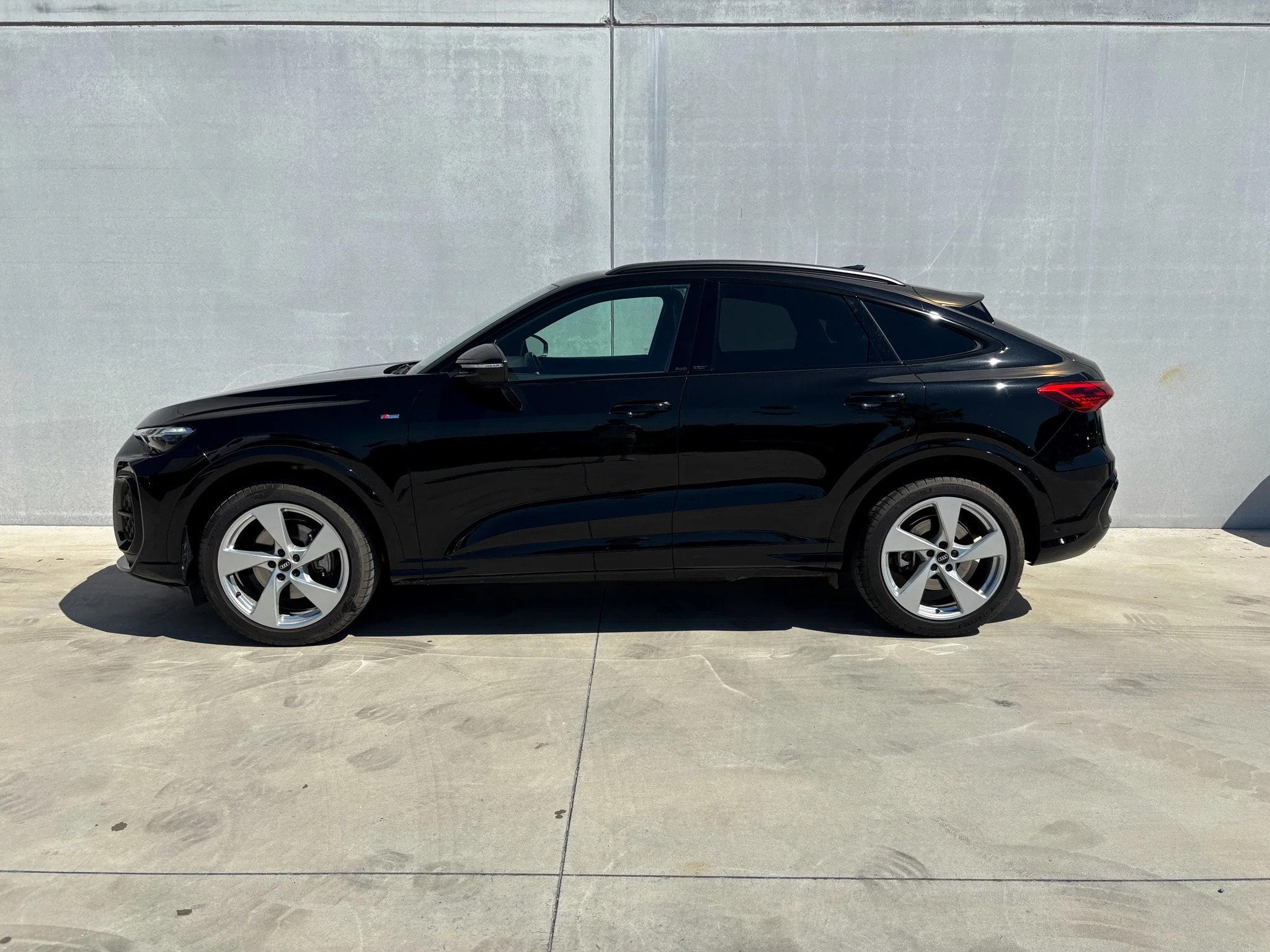 Audi Q5 Sportback | S-line | Leasing (automatique), Autos, Audi, Cuir, 299 ch, Achat, Euro 6