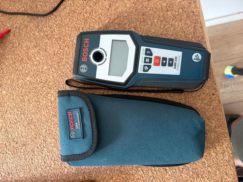 Bisch detecteur materiaux dans les murs, electrique, acier, Enlèvement, Comme neuf