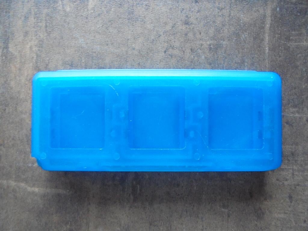 Blue Game Card Case voor 3DS (zie foto's), Games en Spelcomputers, Games | Nintendo 2DS en 3DS, Gebruikt, Verzenden, Overige genres