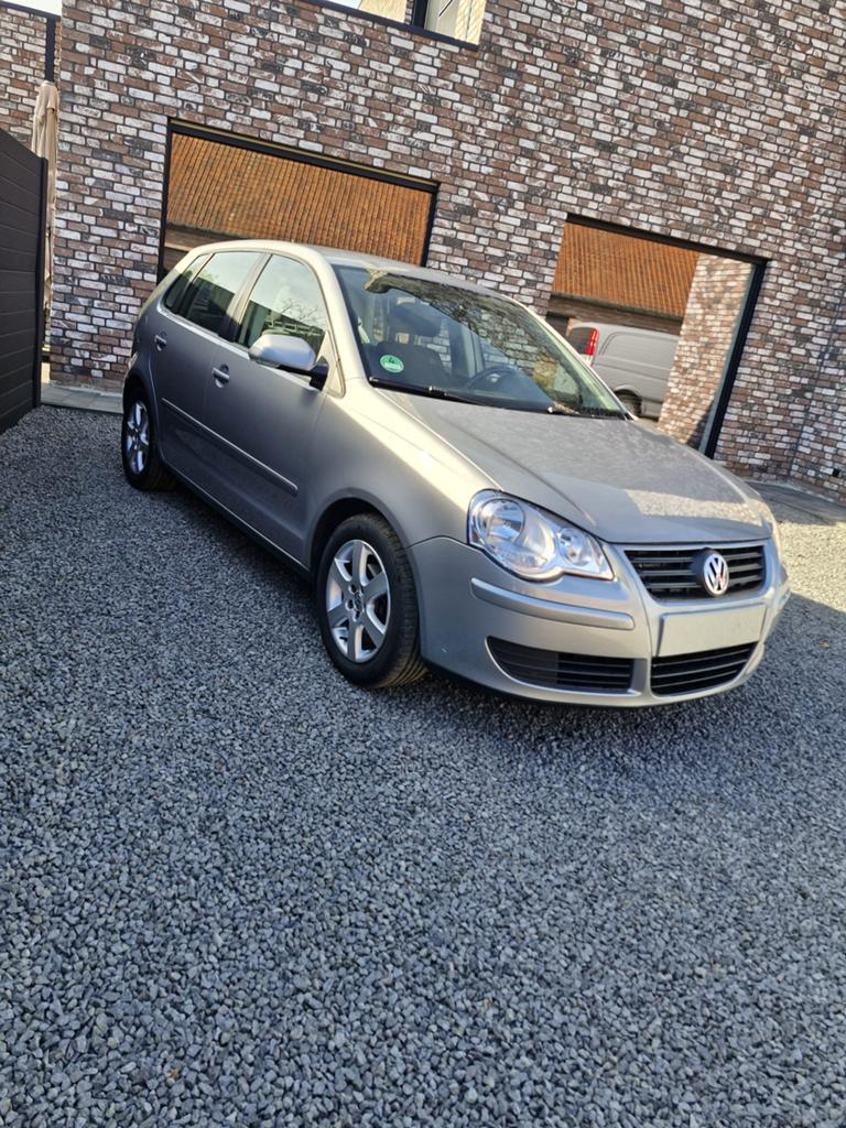 Volkswagen Polo, 168.872 Km, bouwjaar 2007, Autos, Argent ou Gris, Achat, Boîte manuelle, Noir