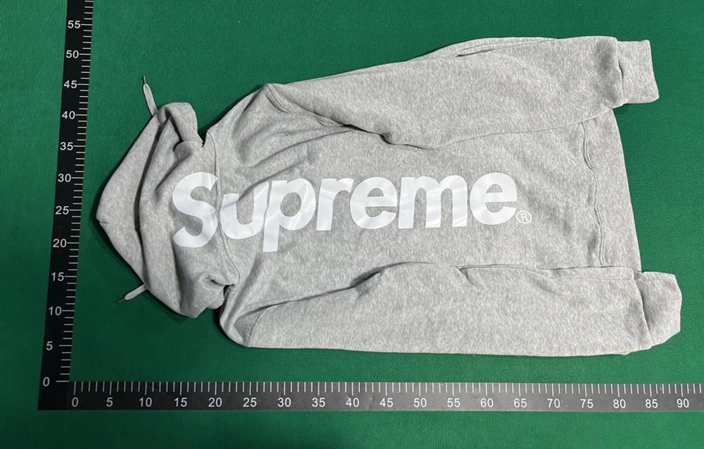 Supreme hoodie grijs, Ophalen of Verzenden, Maat 48/50 (M), Grijs