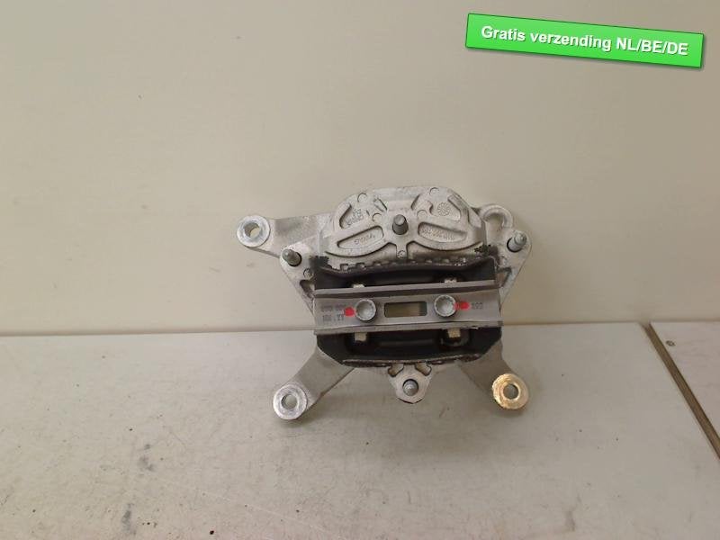 SUPPORT BOITE DE VITESSES achter Audi A4 (B9) (8w0399118g), Autos : Pièces & Accessoires, Auto-Union-Straße  1,
85057  Ingolstadt, DE