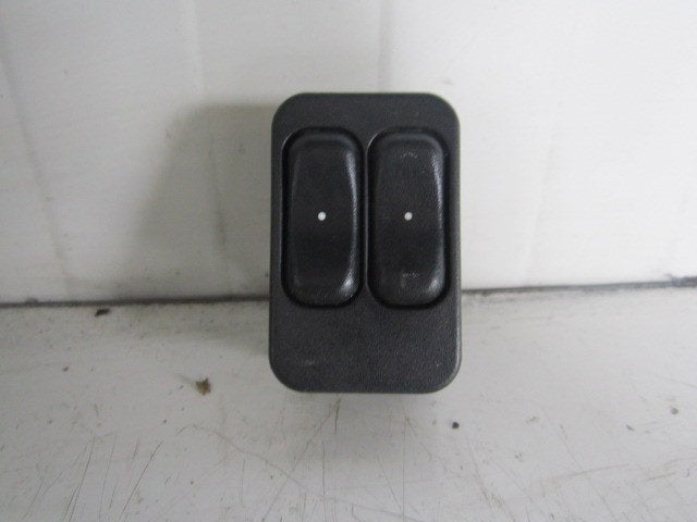COMMUTATEUR VITRES ELECTRIQUES Opel Astra G (F08 / 48), Opel, Opel Automobile GmbH, Utilisé, Kontakt-opel@opel.com