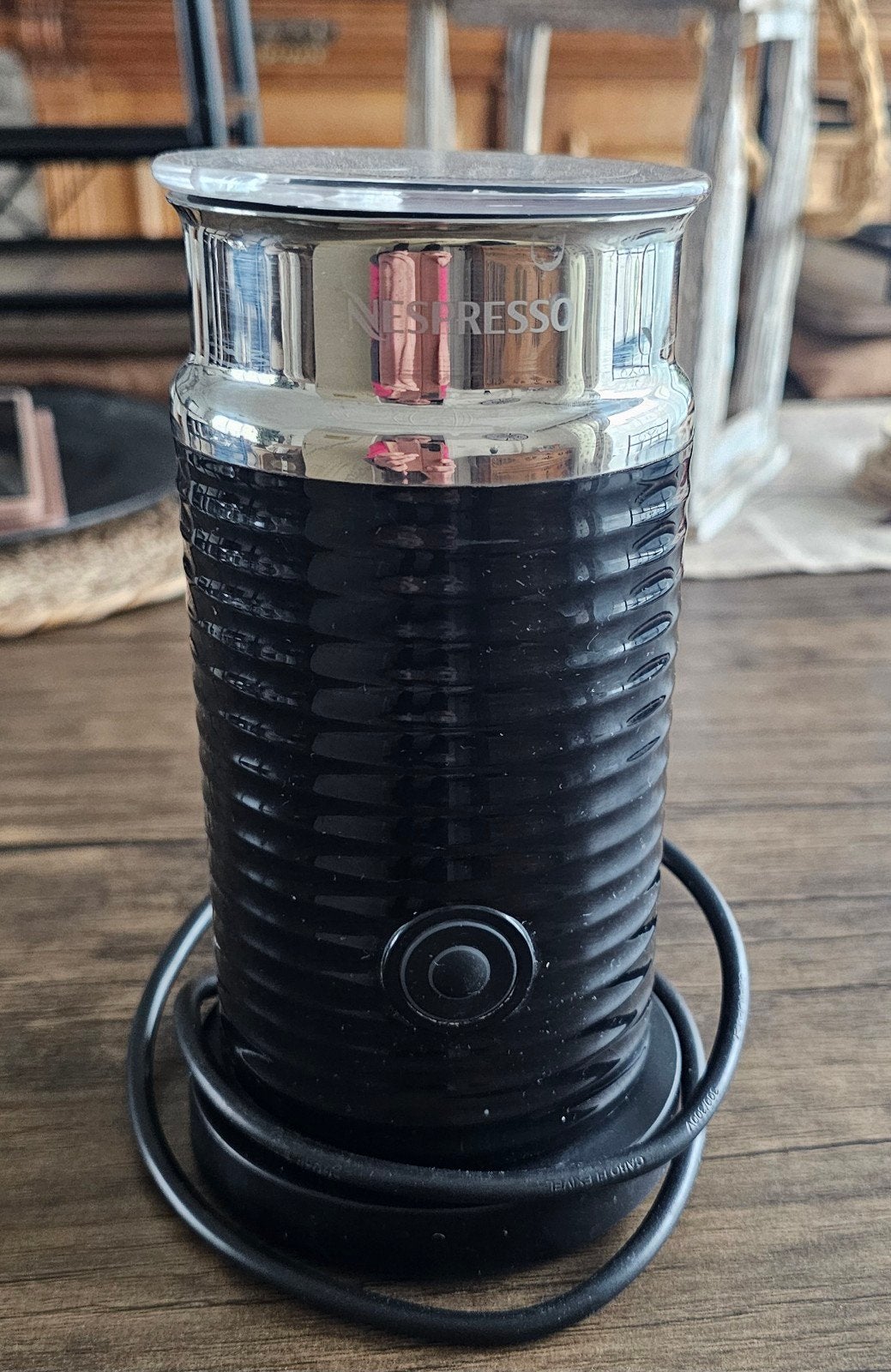 Mousseux de lait Nespresso, Enlèvement ou Envoi, Utilisé, Mousseur à lait électrique