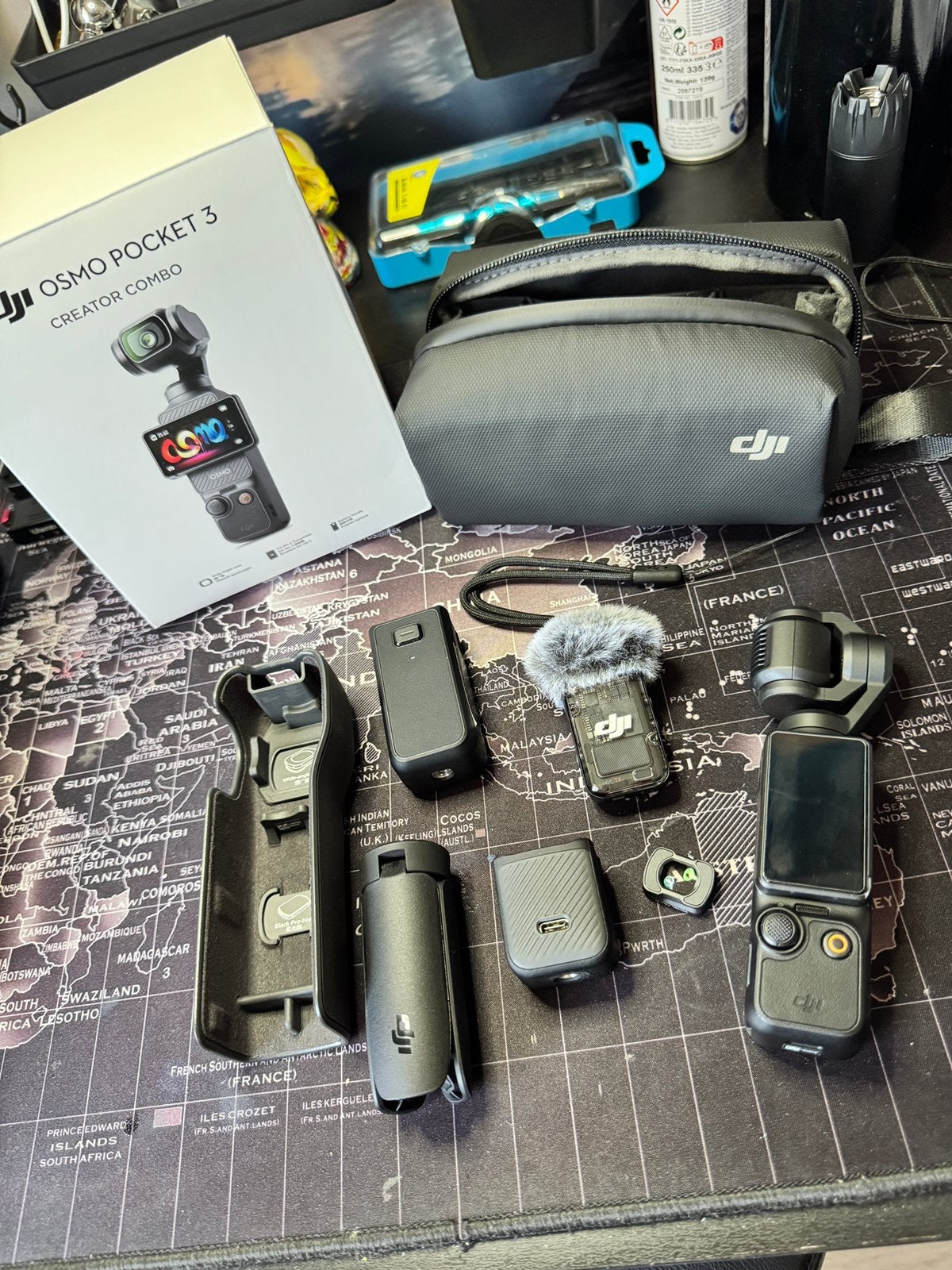 DJI Osmo Pocket 3 Creator Combo + Nombreux accessoires, Audio, Tv en Foto, Actiecamera's, Ophalen of Verzenden, Zo goed als nieuw