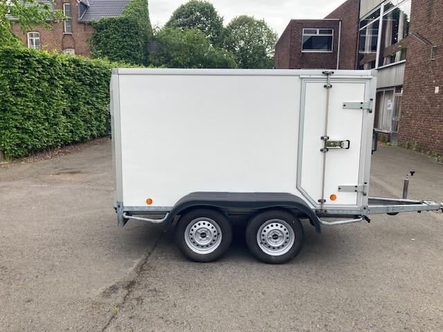 Gesloten aanhangwagen Powertrailer 750kg +zijdeur en valluik, Ophalen, Zo goed als nieuw