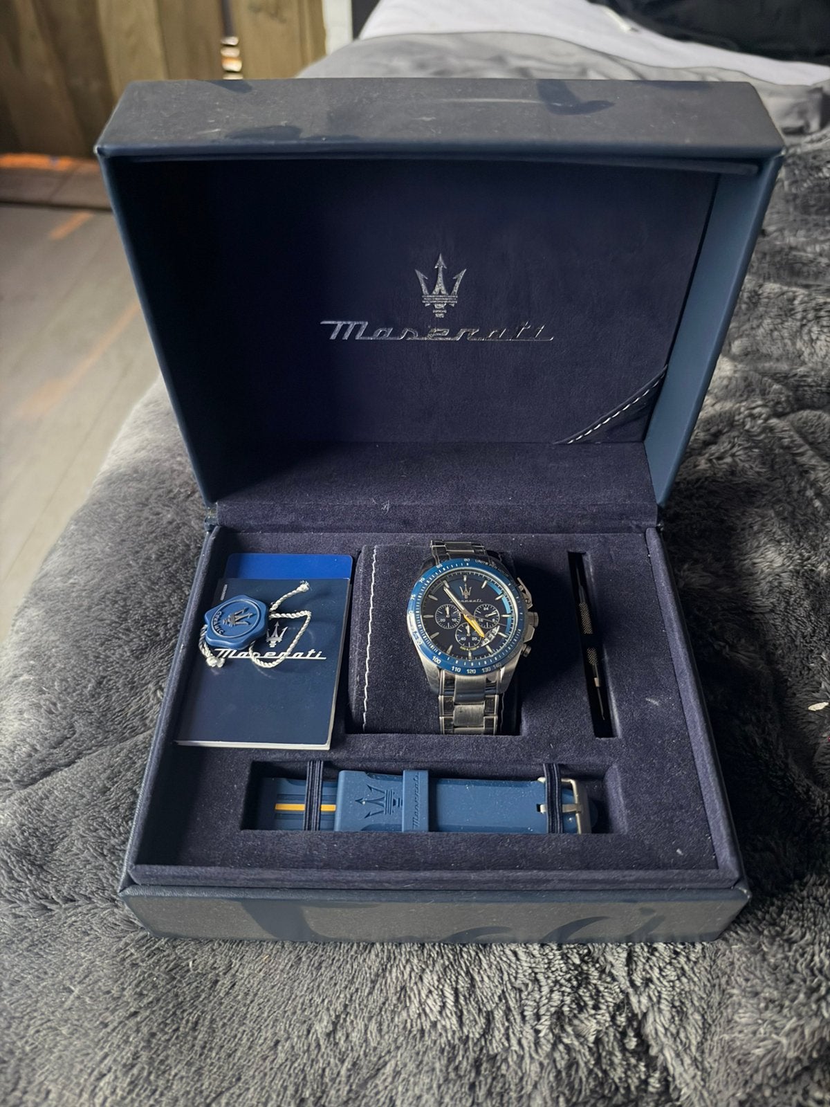 montre Masserati, Bijoux, Sacs & Beauté, Montre-bracelet, Rolex, Enlèvement, Acier