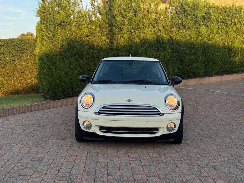 MINI One 3-DEURS MANUEEL / VERW ZETELS / AIRCO / RADIO / CD, Autos, Mini, Achat, Rétroviseurs électriques, Entreprise, Noir