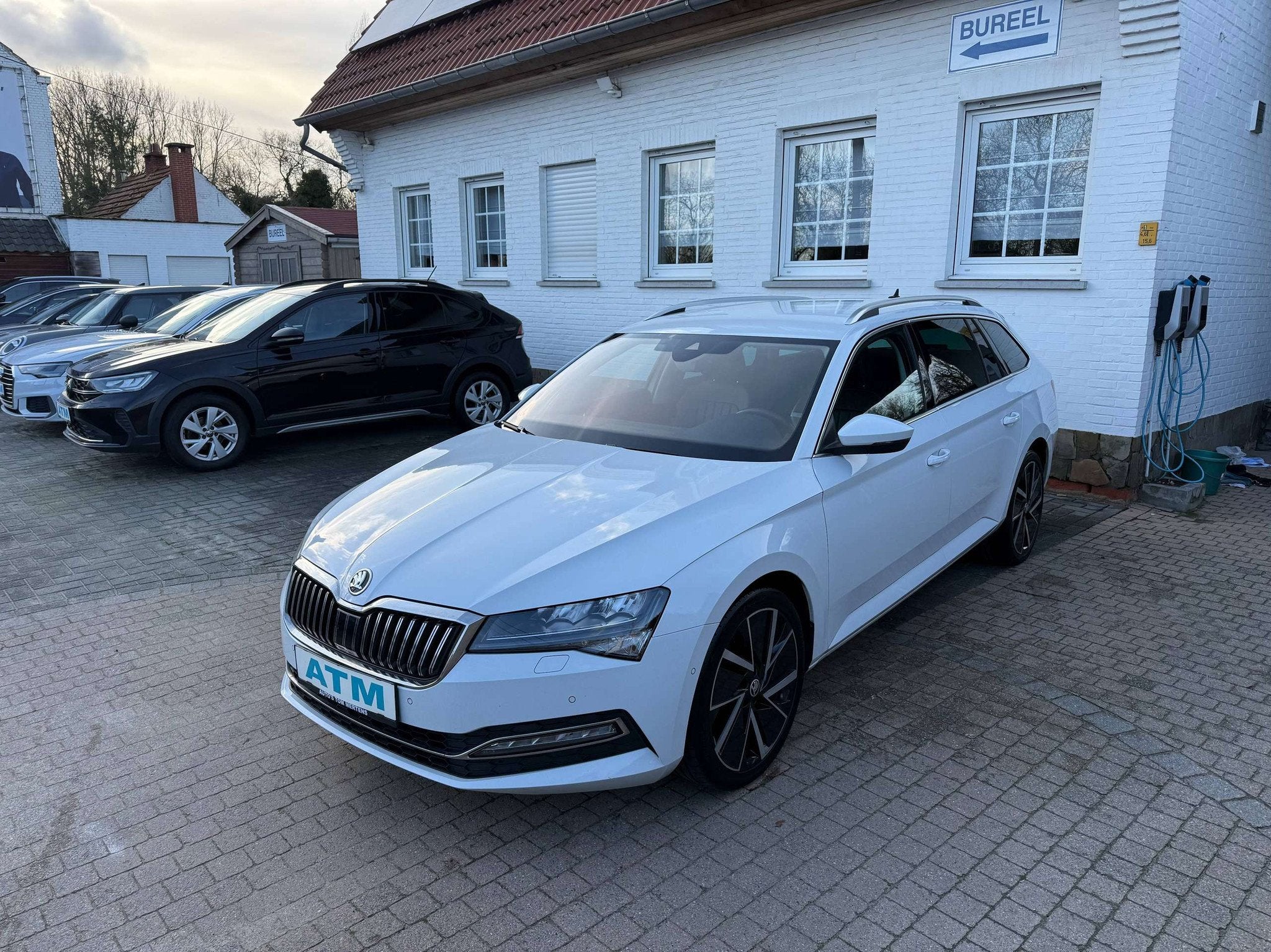 Skoda Superb Superb Combi 2.0 CR TDi Style DSG/Leder/Navi/PD, Auto's, 4 cilinders, Wit, Leder, Bedrijf
