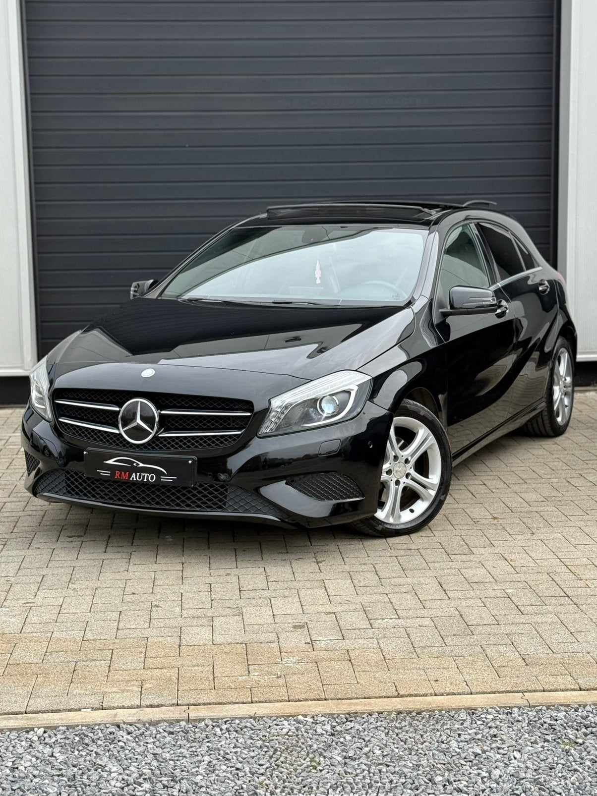 Mercedes A180 Benzine Automaat Panoramisch Euro6B, Auto's, Mercedes-Benz, Bedrijf, Te koop, A-Klasse, Benzine, Euro 6, Berline