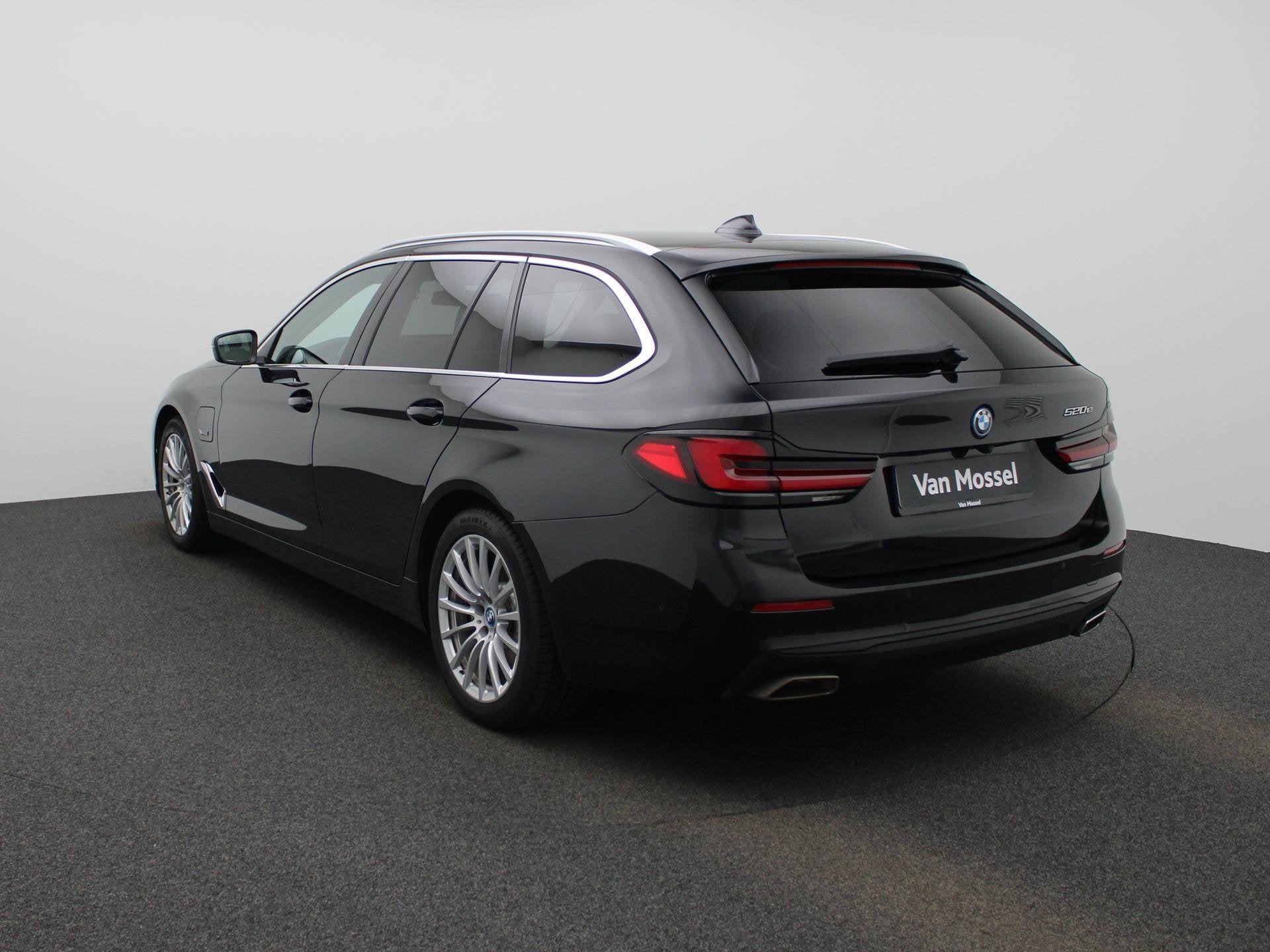 BMW 5 Serie Reeks Touring 520e 150kW (automatique), Autos, Electronic Stability Program (ESP), Entreprise, https://public.car-pass.be/vhr/3be4c927-595d-4eae-9c68-97017a8a221e