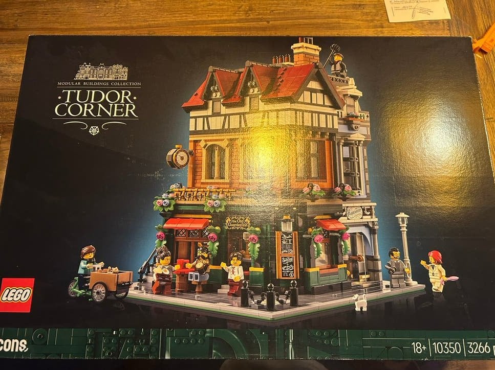 Lego tudor corner, Ophalen, Zo goed als nieuw, Lego