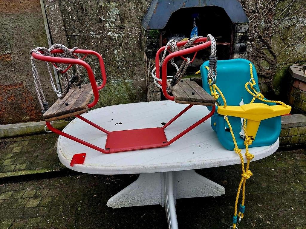 2kinder schommel in zeer goed staat, Enfants & Bébés, Enfants & Bébés Autre, Enlèvement