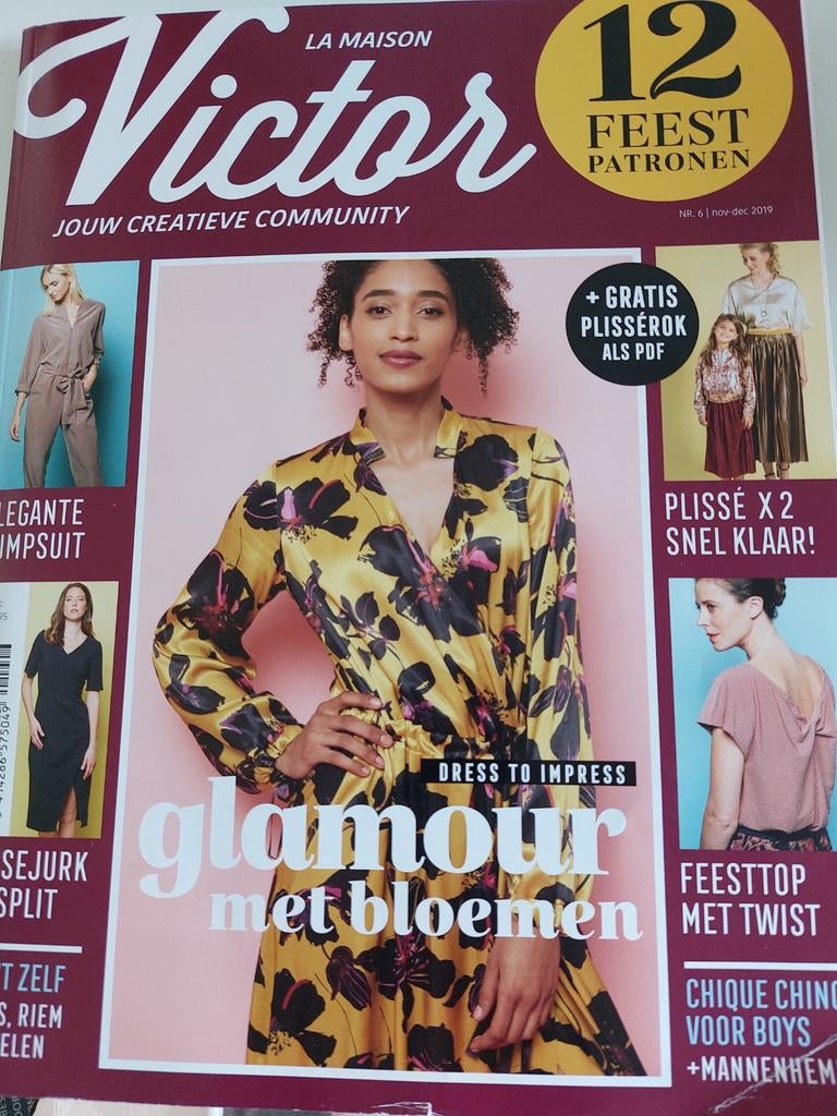 Ongebruikt naaitijdschrift La Maison Victor feestpatronen, Hobby en Vrije tijd, Ophalen