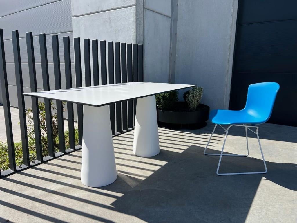 MOOOI CONTAINER TAFEL, OUTDOOR, 4X, Tuin en Terras, Verzenden, Zo goed als nieuw, Rechthoekig, Kunststof