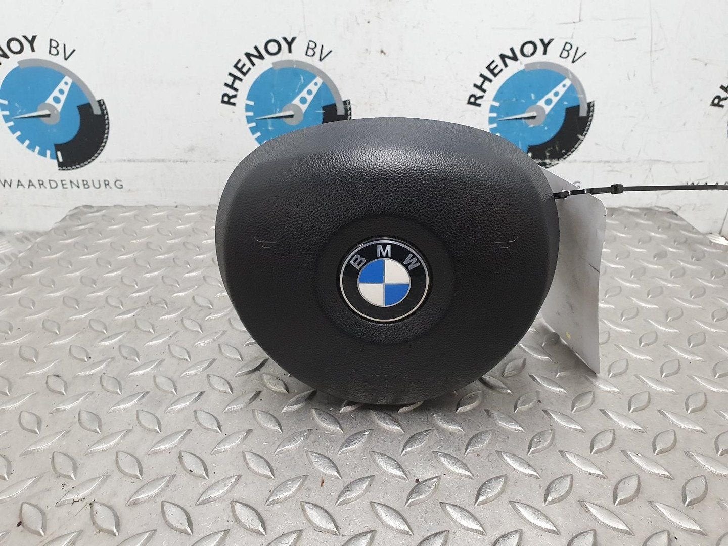 BMW 1 SERIES E87 130i Cup AIRBAG LINKS 2006, Enlèvement ou Envoi, Utilisé, Stiba membre