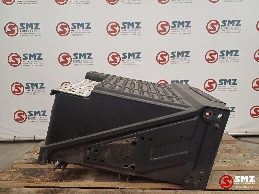 Occ couvercle de batterie Scania, Autos : Pièces & Accessoires, Pièces camion, Utilisé, Scania, Suspension et Châssis