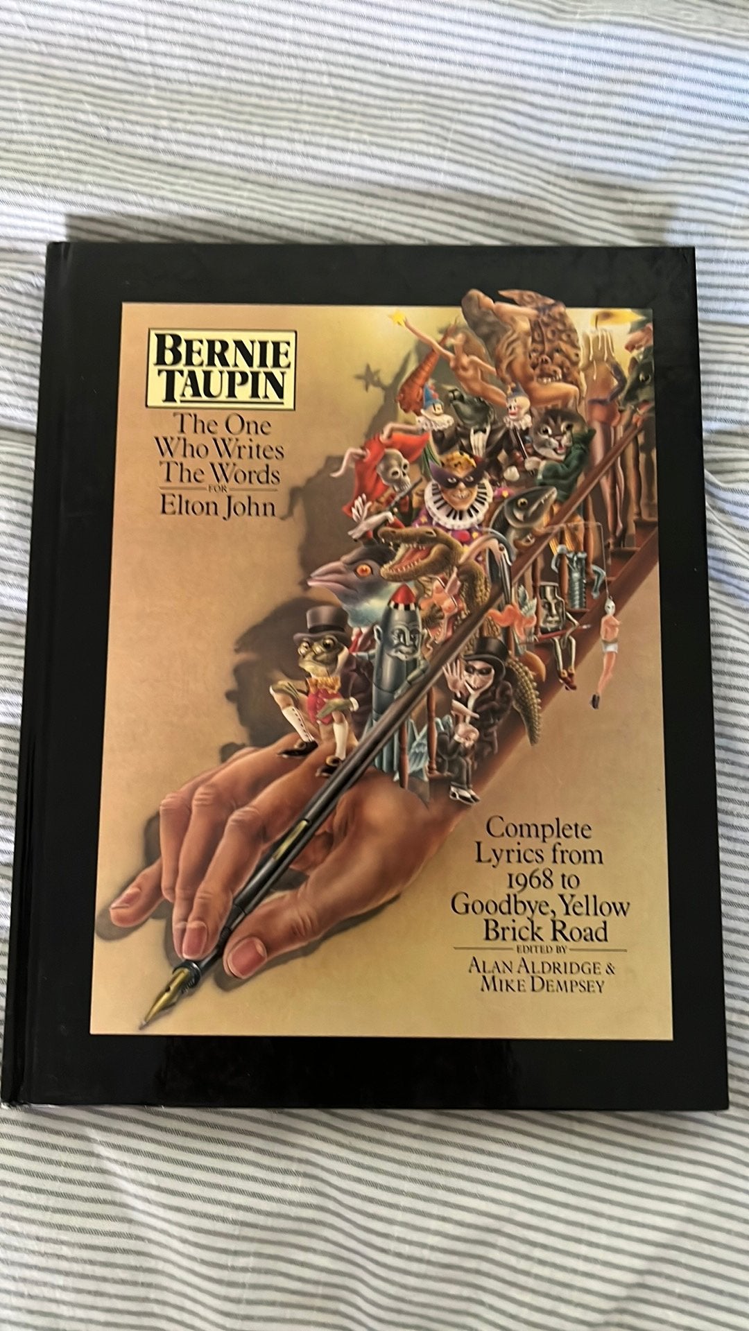 Bernie Taupin., Boeken, Ophalen, Zo goed als nieuw, Artiest