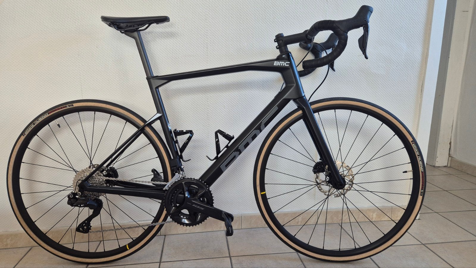 BMC Roadmachine Five Carbon 2023, Aluminium