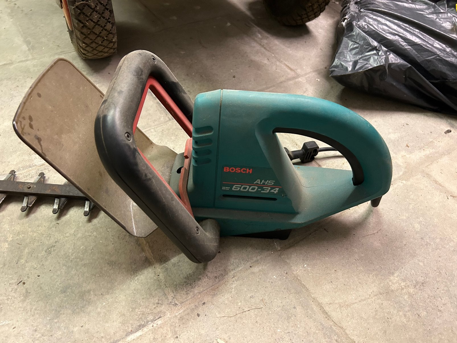 Taille-haies électrique Bosch, Enlèvement, Comme neuf, Électrique