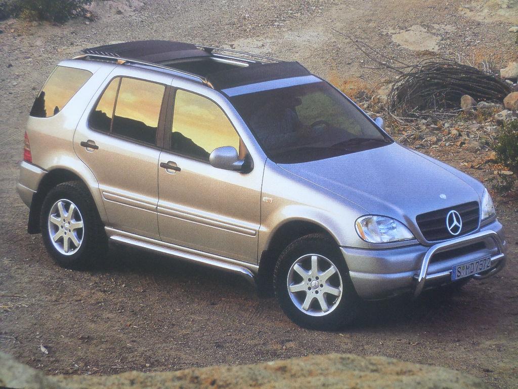 Mercedes M Klasse 2000 Brochure - FRANS, Ophalen of Verzenden, Mercedes