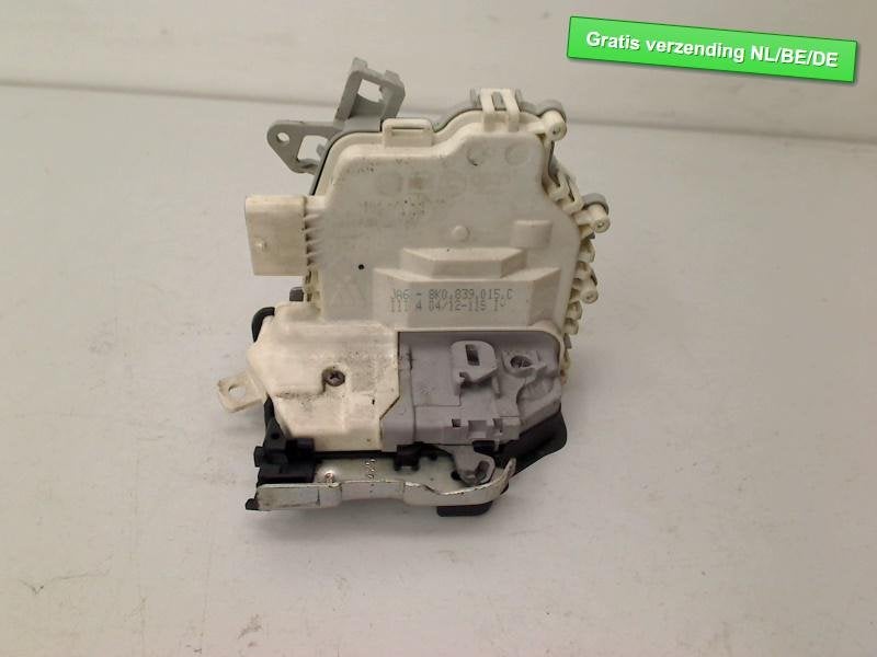 PORTIERSLOT LINKS ACHTER Audi A4 Avant (B8) (8K0839015), Info@audi.de, Audi, Audi AG, Achter