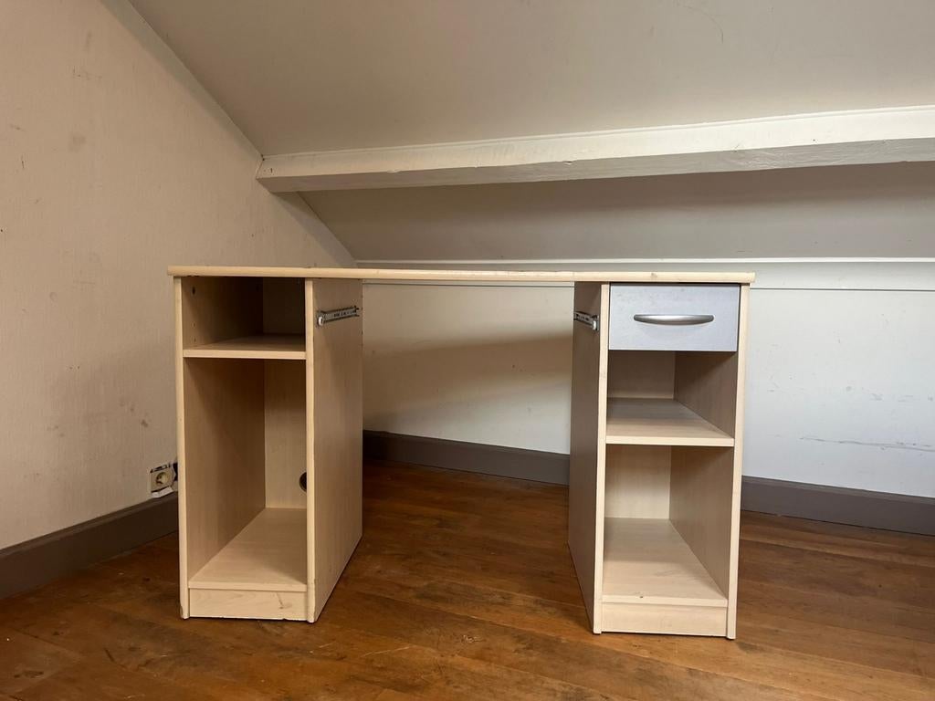 Bureau / werktafel met opbergvakken (gebruikte staat), Ophalen