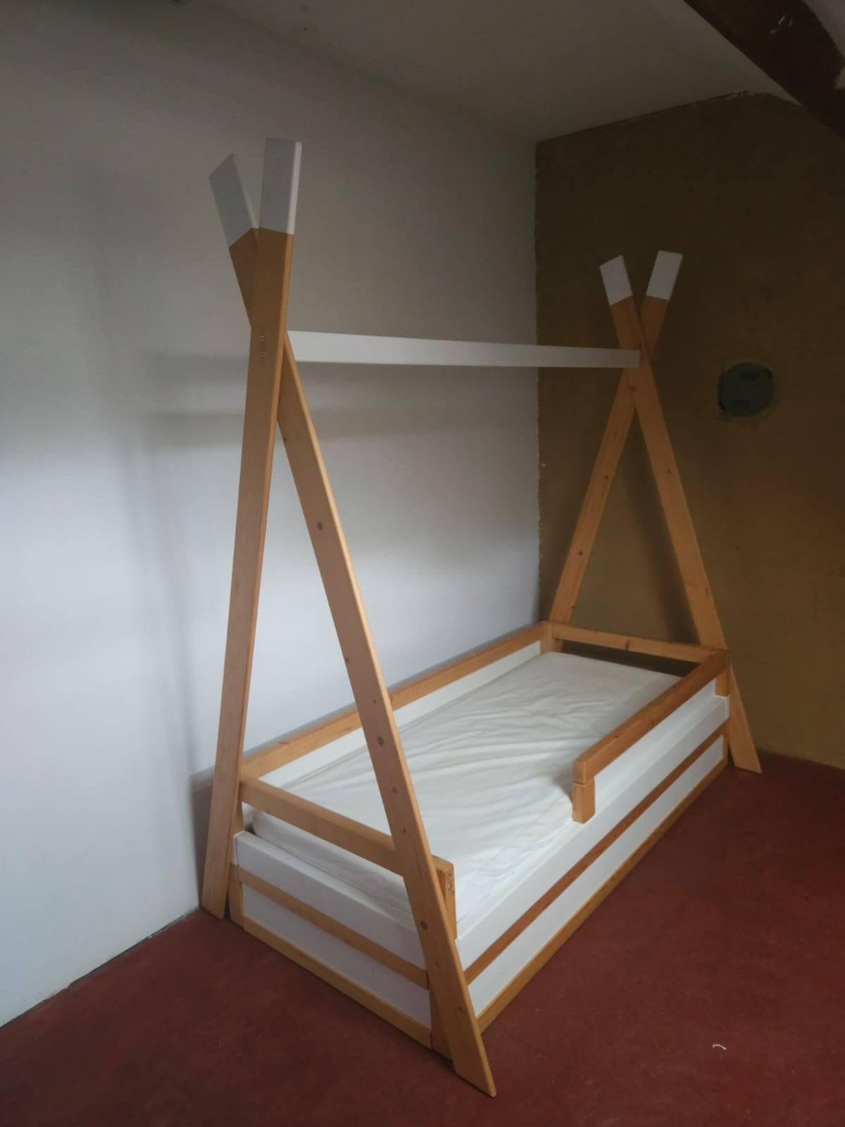 lit cabane enfant 160x70, Sommier à lattes, 70 à 85 cm, Comme neuf, Enlèvement