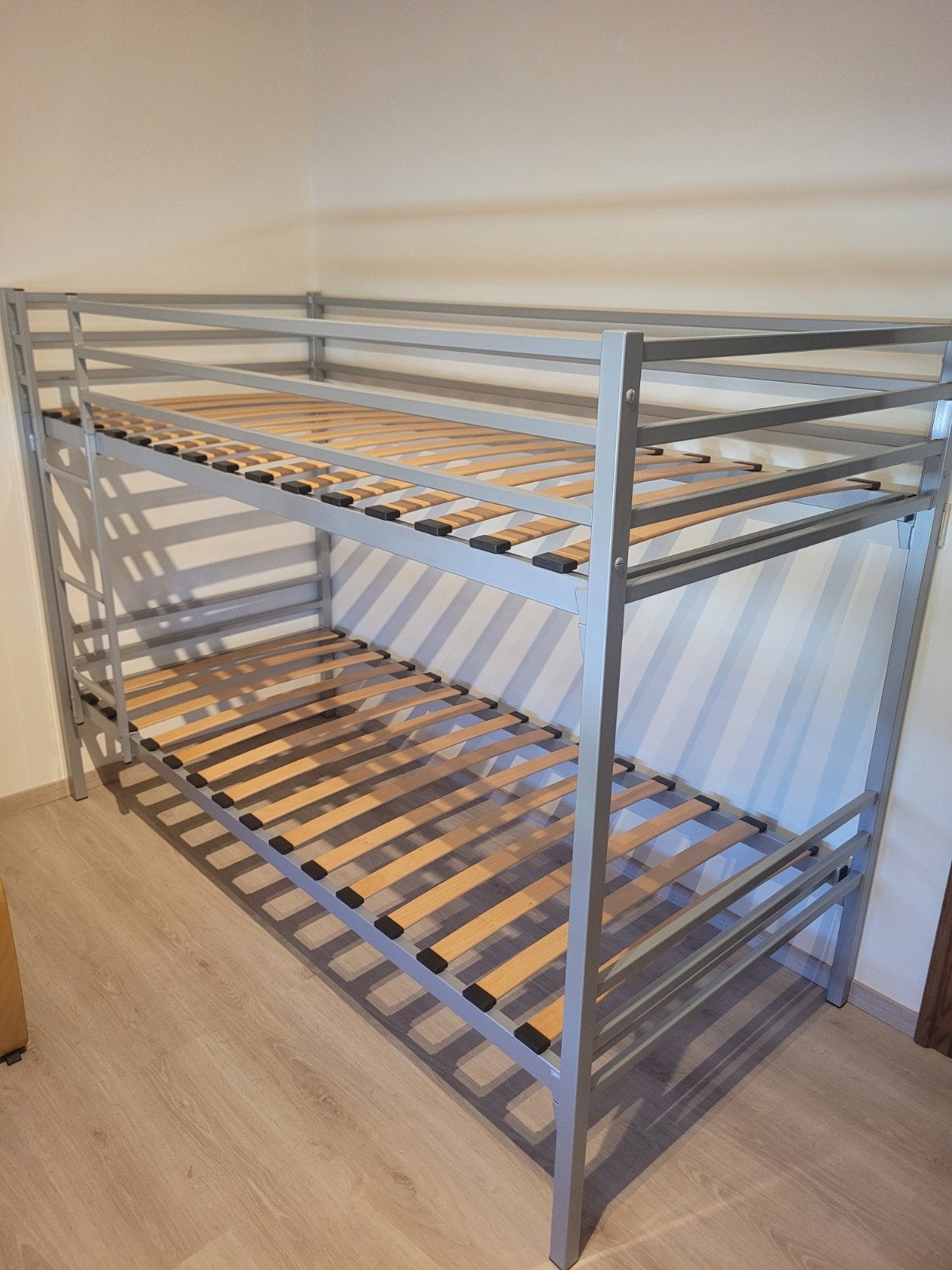 Stevig stapelbed, Huis en Inrichting, Slaapkamer | Stapelbedden en Hoogslapers, Ophalen, Stapelbed